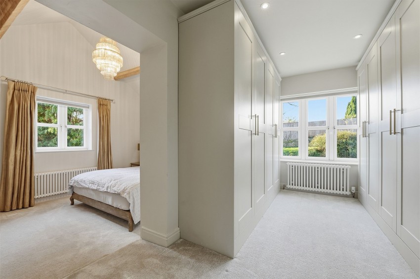 Images for New Road, Prestbury, SK10