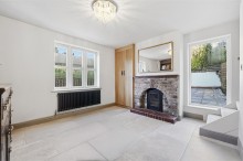 Images for New Road, Prestbury, SK10
