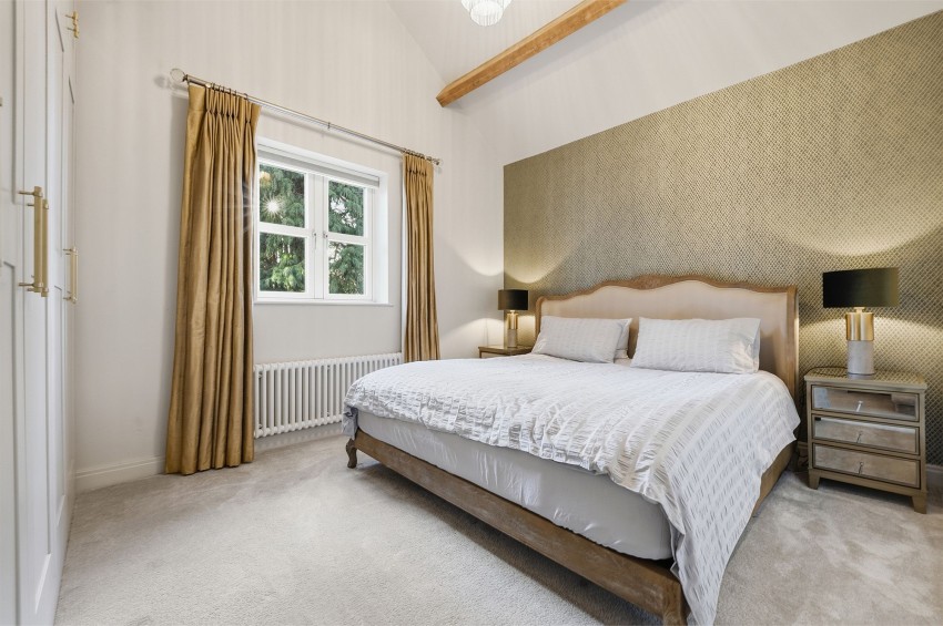 Images for New Road, Prestbury, SK10