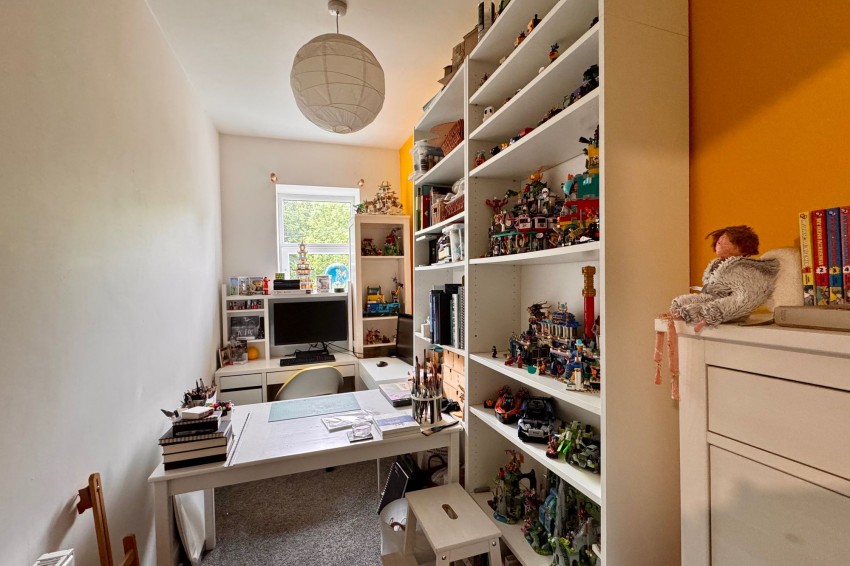 Images for Turnlee Road, Glossop, SK13