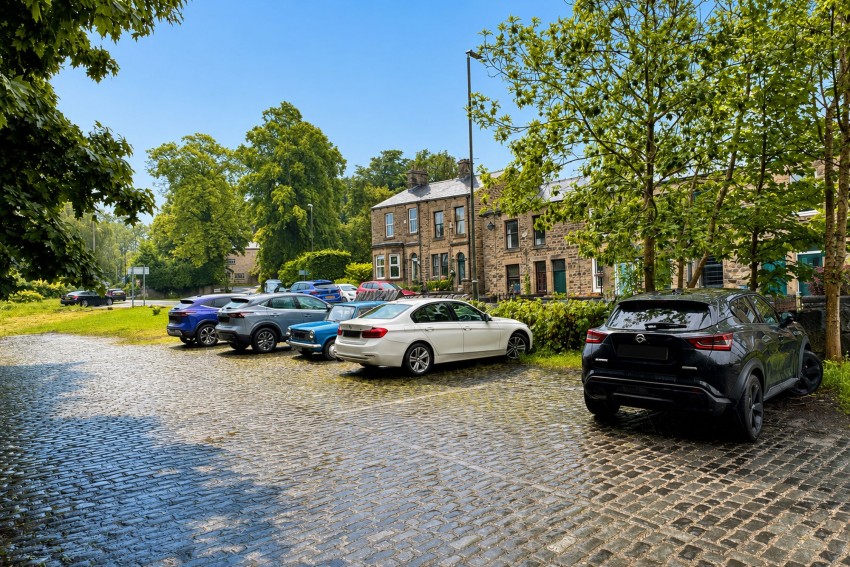 Images for Turnlee Road, Glossop, SK13