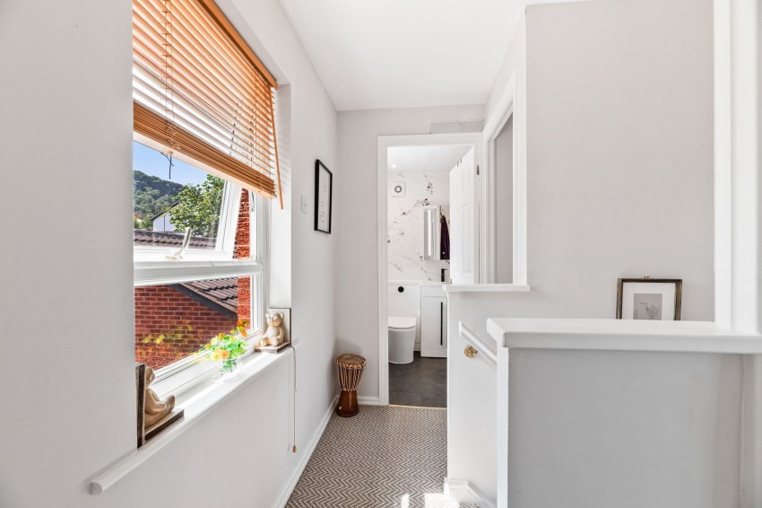 Images for Barn Croft, Helsby, WA6