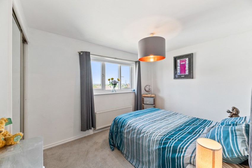 Images for Barn Croft, Helsby, WA6