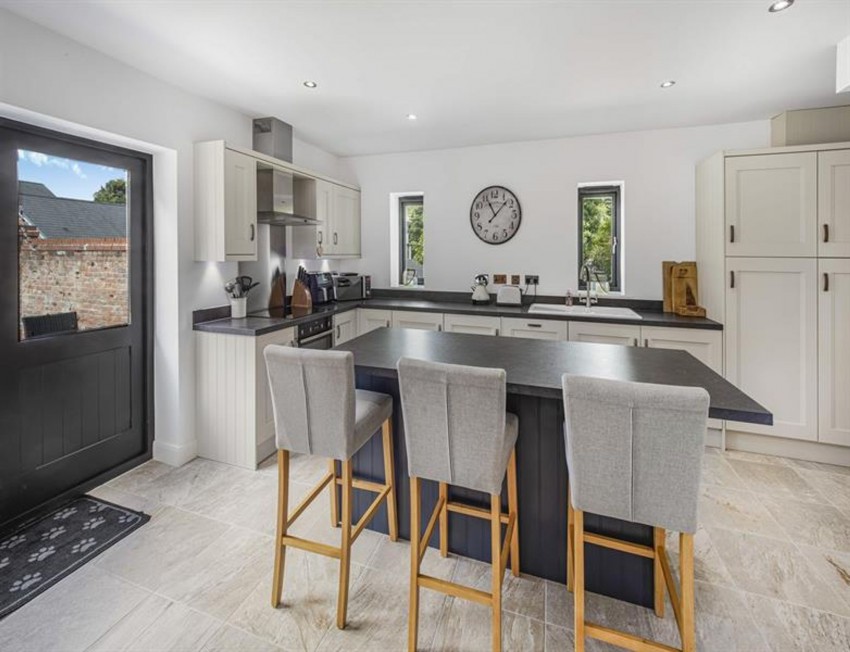 Images for Bell Lane, Thelwall, WA4