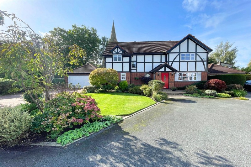 Greylands Close, Sale, M33