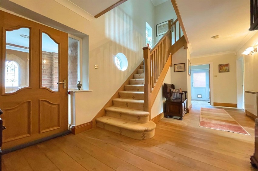 Images for Greylands Close, Sale, M33