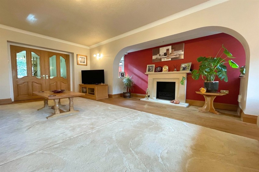 Images for Greylands Close, Sale, M33