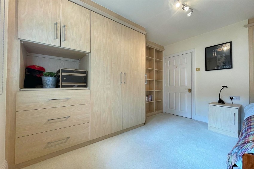 Images for Greylands Close, Sale, M33