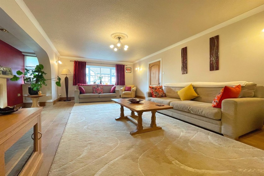 Images for Greylands Close, Sale, M33