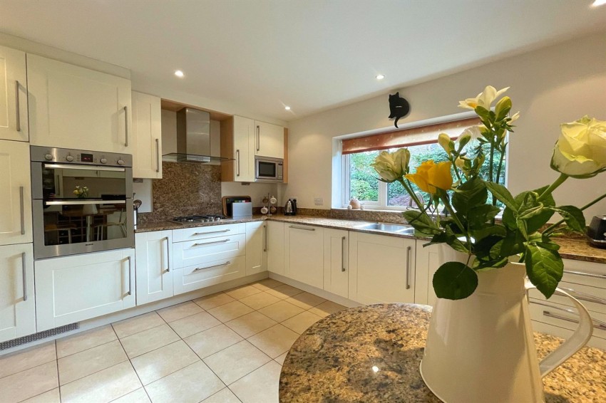 Images for Greylands Close, Sale, M33