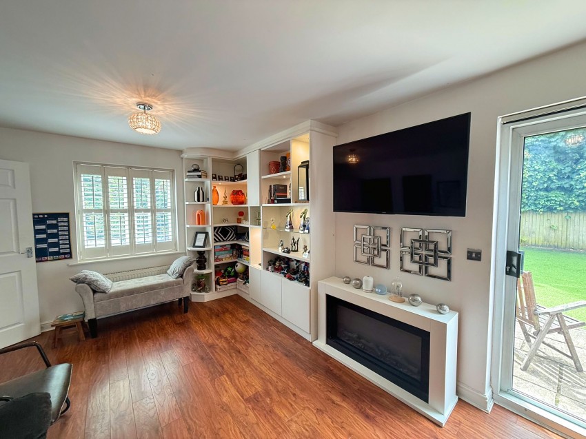 Images for Temple Road, Sale, M33