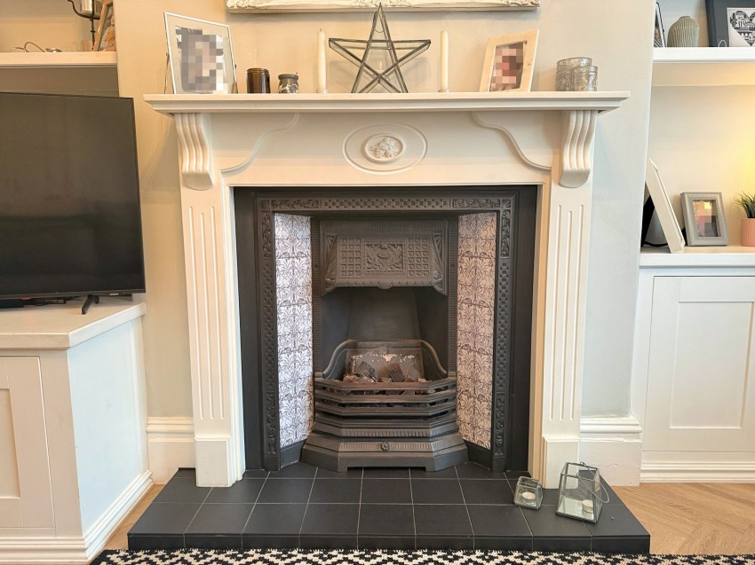 Images for Meadows Road, Sale, M33