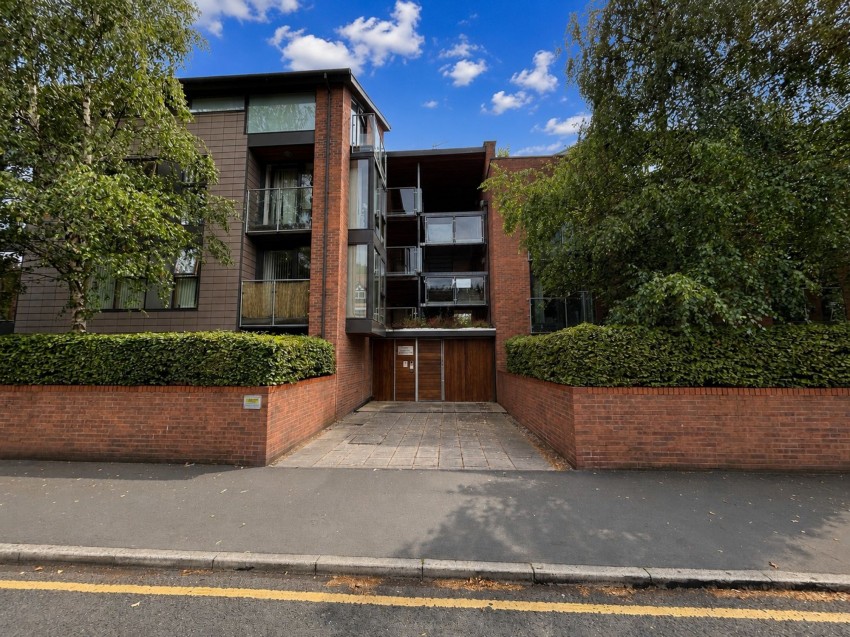 Images for 77-85 Barlow Moor Road, Didsbury, M20