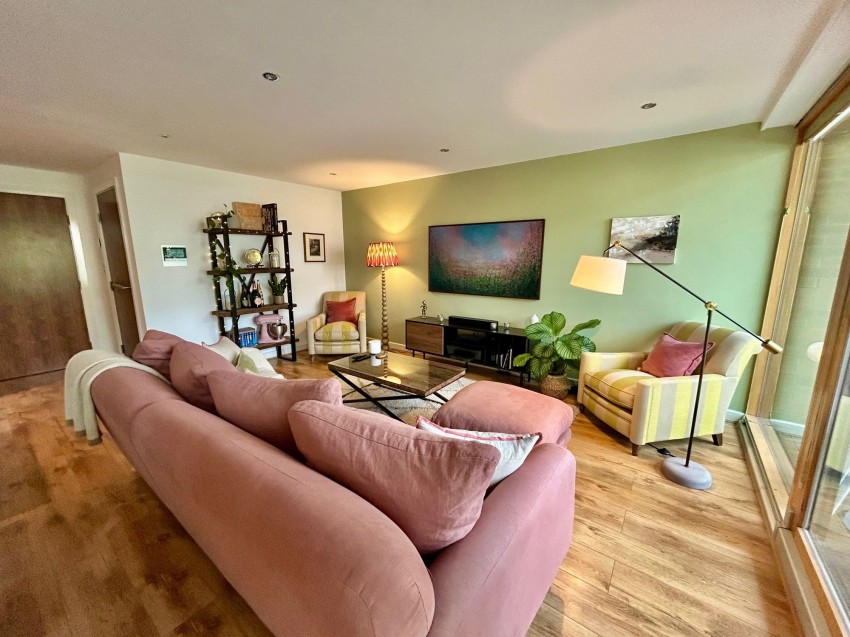 Images for 77-85 Barlow Moor Road, Didsbury, M20