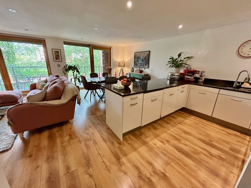 Images for 77-85 Barlow Moor Road, Didsbury, M20