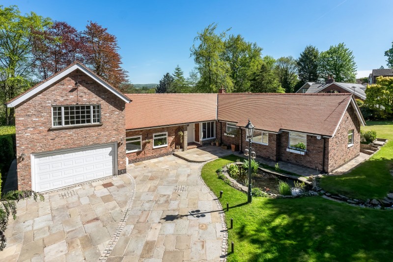 Broadwalk, Prestbury, SK10