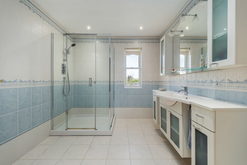 Images for Broadwalk, Prestbury, SK10