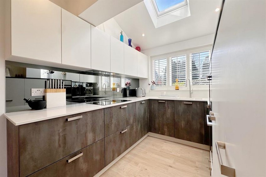 Images for London Road North, Poynton, SK12