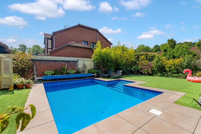 Images for Hayfield Close, Macclesfield, SK10