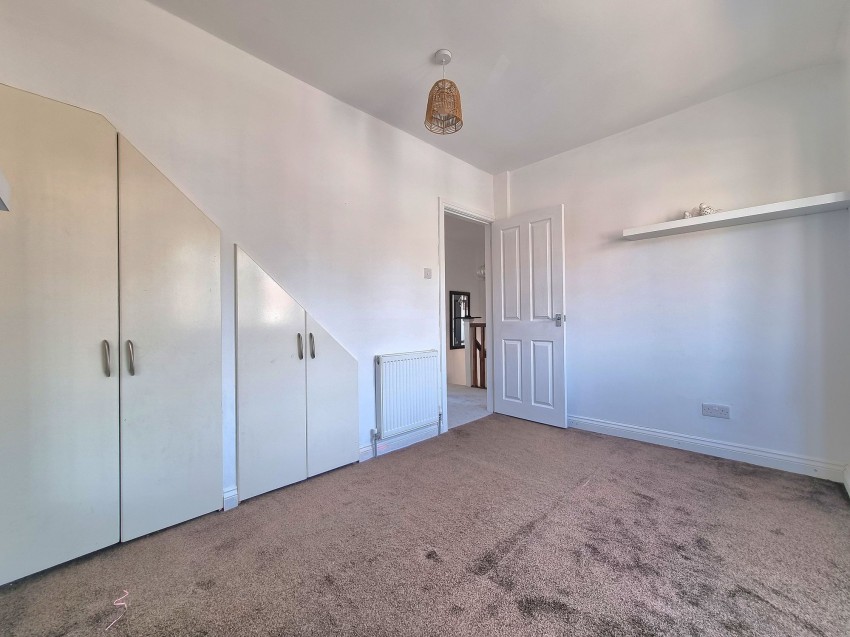 Images for Cranston Drive, Sale, M33