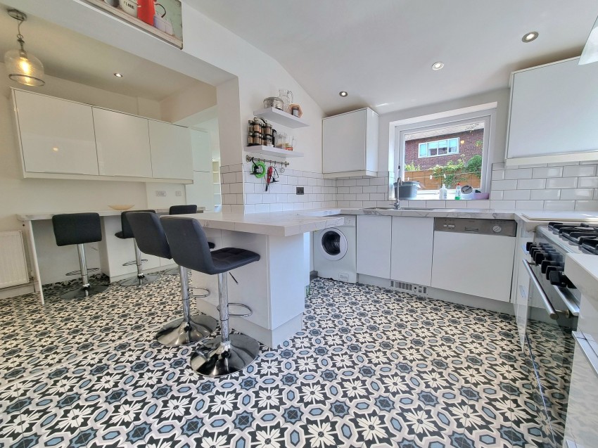 Images for Cranston Drive, Sale, M33