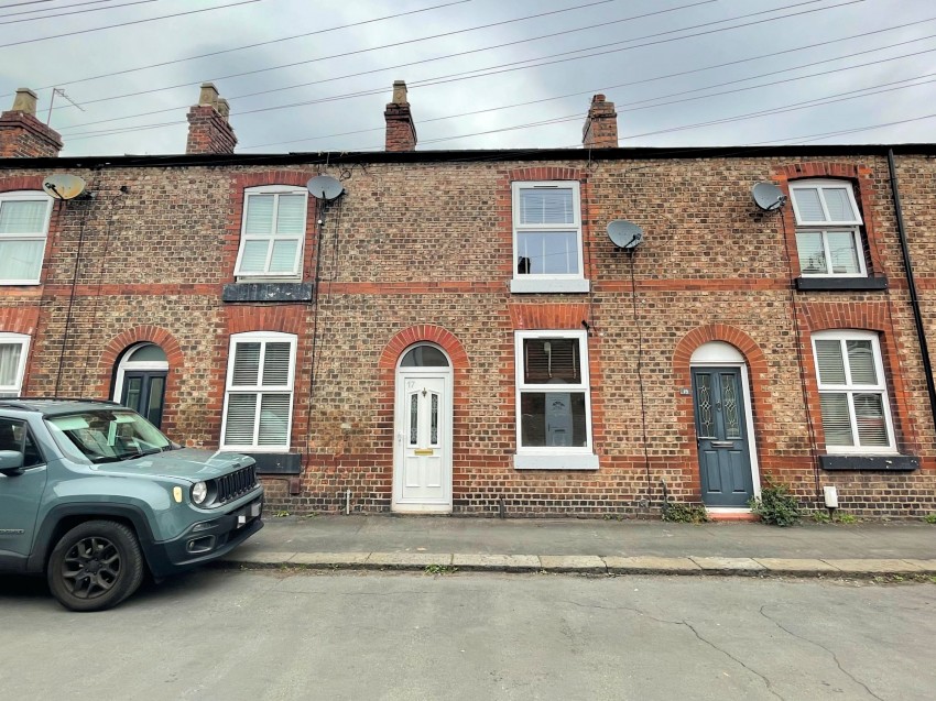 Images for Field Road, Sale, M33