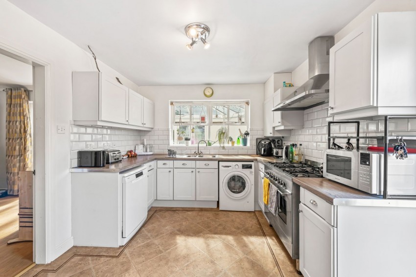 Images for Pennington Close, Frodsham, WA6
