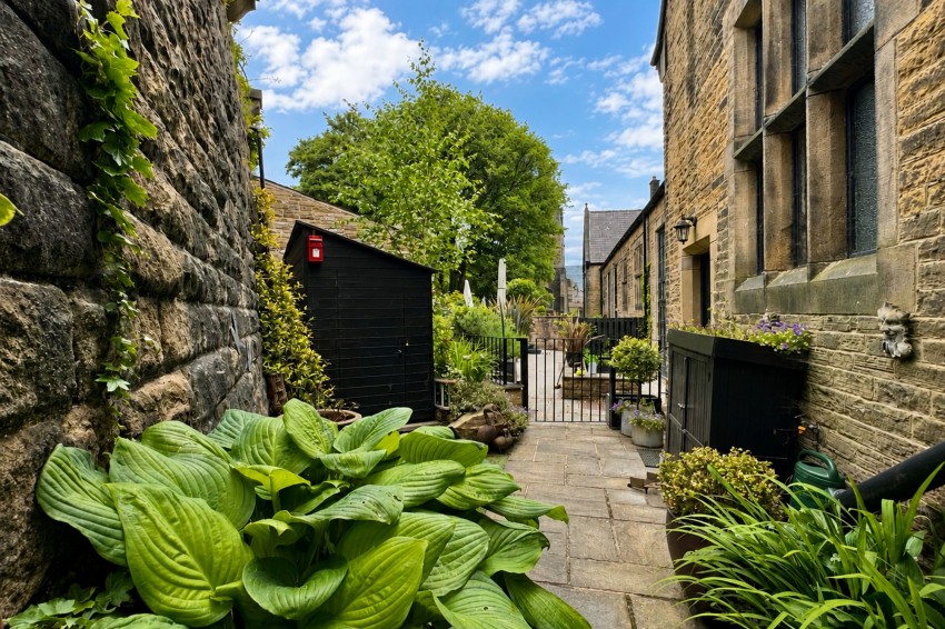 Images for Church Walk, Glossop, SK13