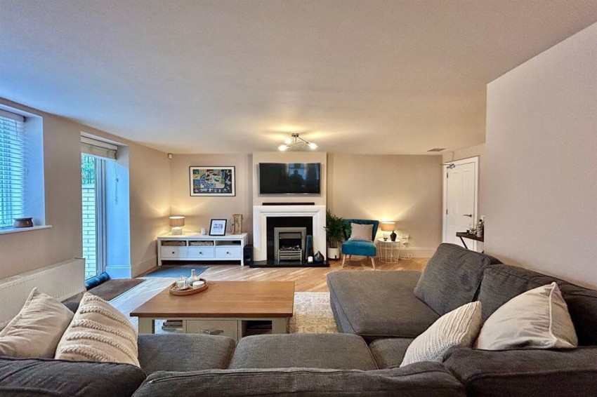 Images for Larke Rise, 22 Larke Rise, M20