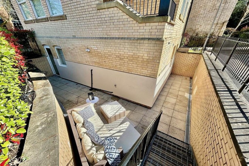 Images for Larke Rise, 22 Larke Rise, M20