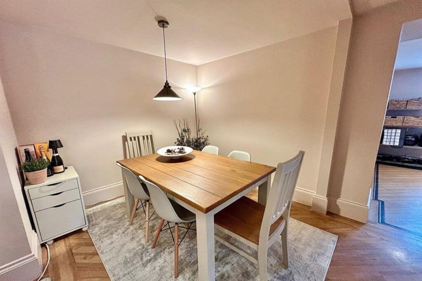 Images for Larke Rise, 22 Larke Rise, M20