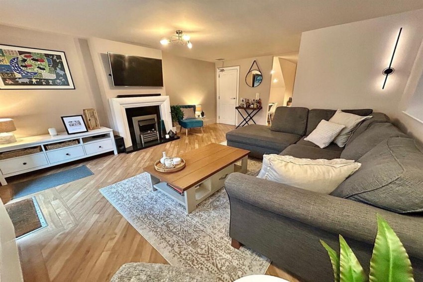 Images for Larke Rise, 22 Larke Rise, M20