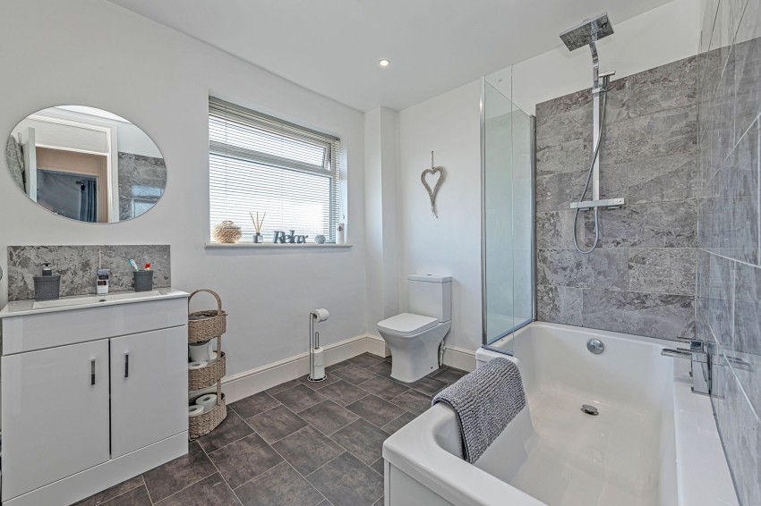 Images for Weaver Road, Frodsham, WA6