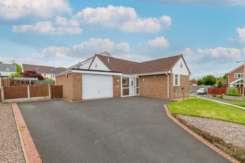 Hawthorne Road, Frodsham, WA6