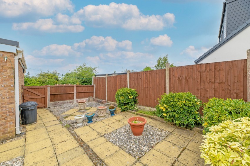 Images for Hawthorne Road, Frodsham, WA6