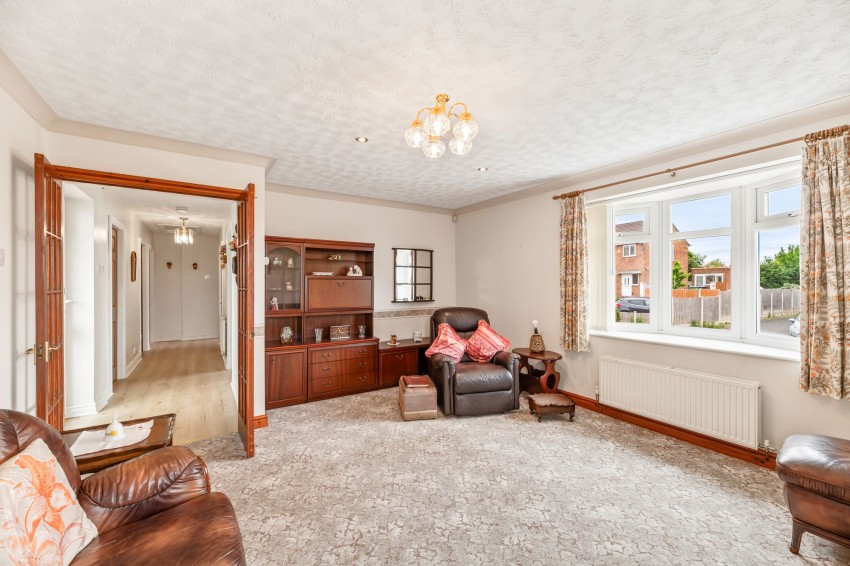 Images for Hawthorne Road, Frodsham, WA6