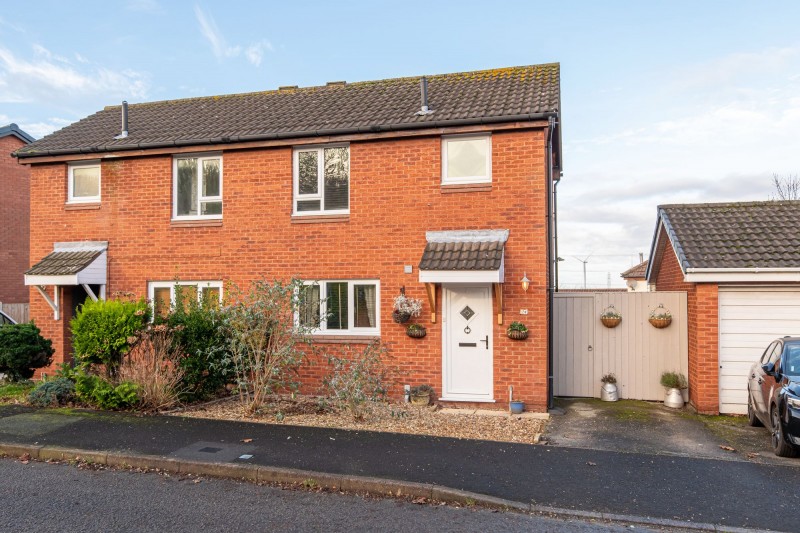Plovers Lane, Helsby, WA6