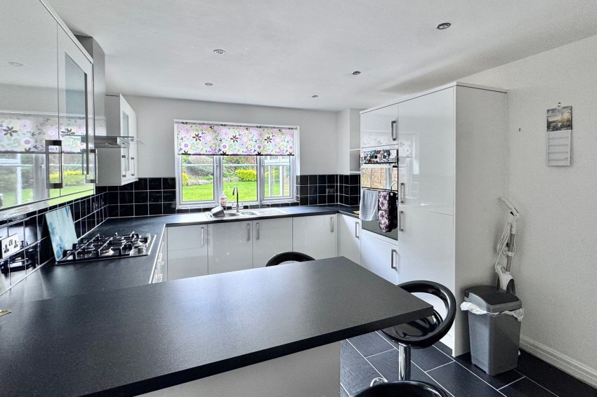 Images for Hathersage Drive, Glossop, SK13