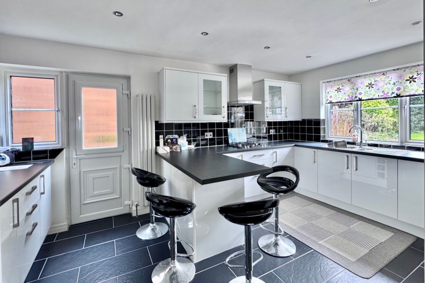 Images for Hathersage Drive, Glossop, SK13