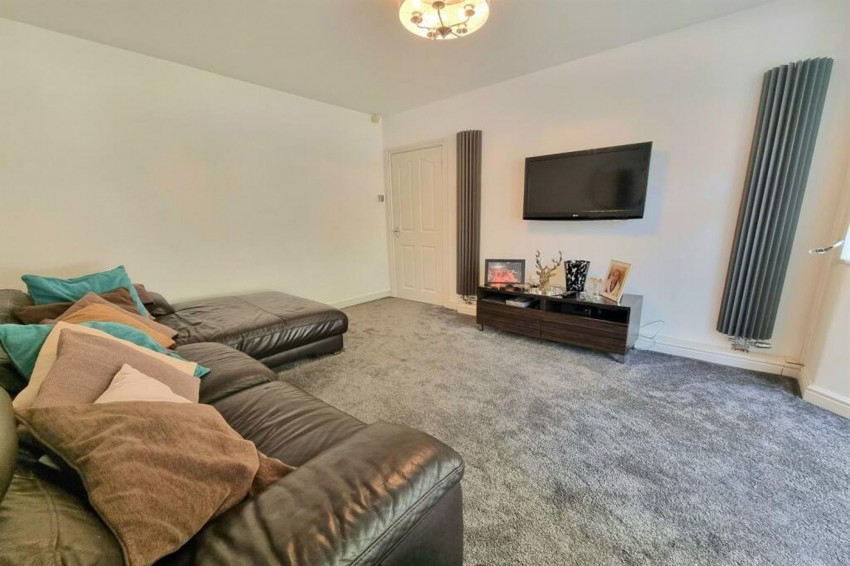 Images for Arcadia Avenue, Sale, M33