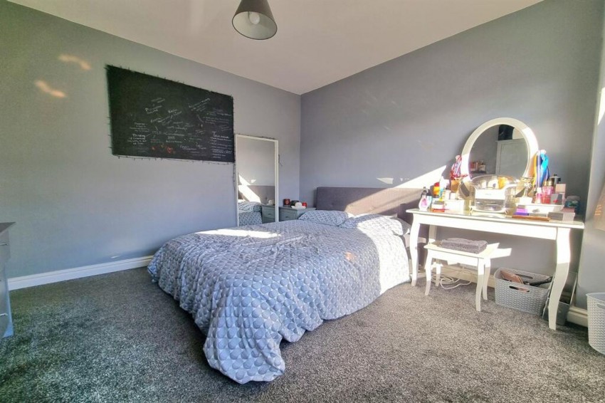 Images for Arcadia Avenue, Sale, M33