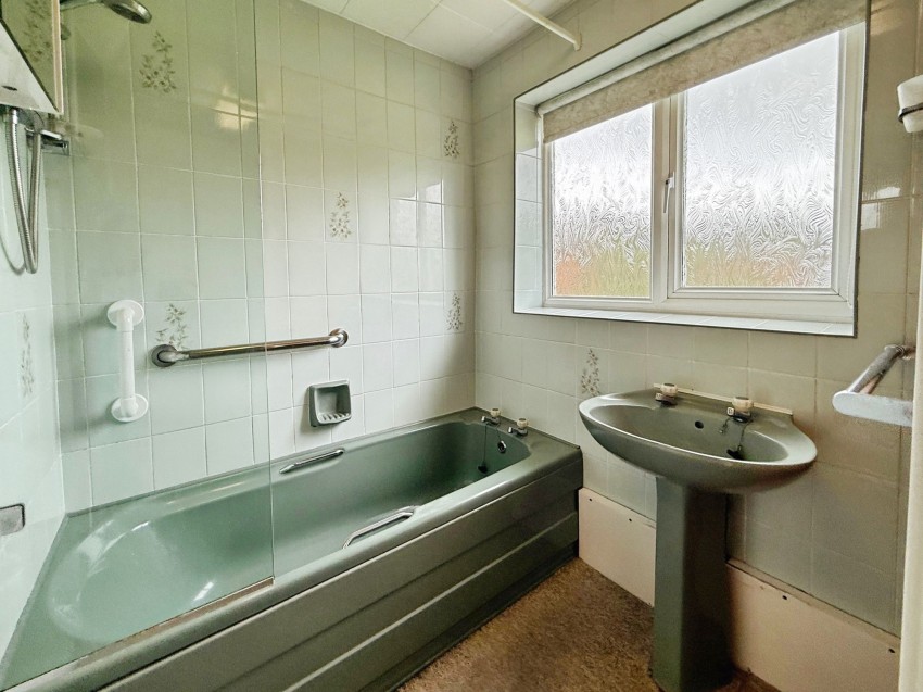 Images for Vicarage Avenue, Cheadle Hulme, SK8