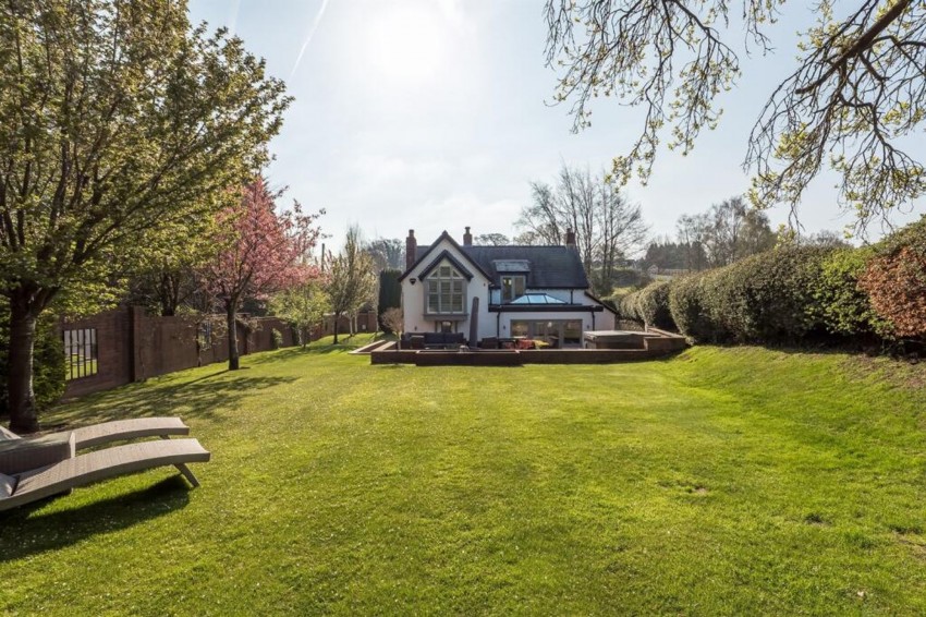 Images for Castle Hill, Mottram St. Andrew, SK10