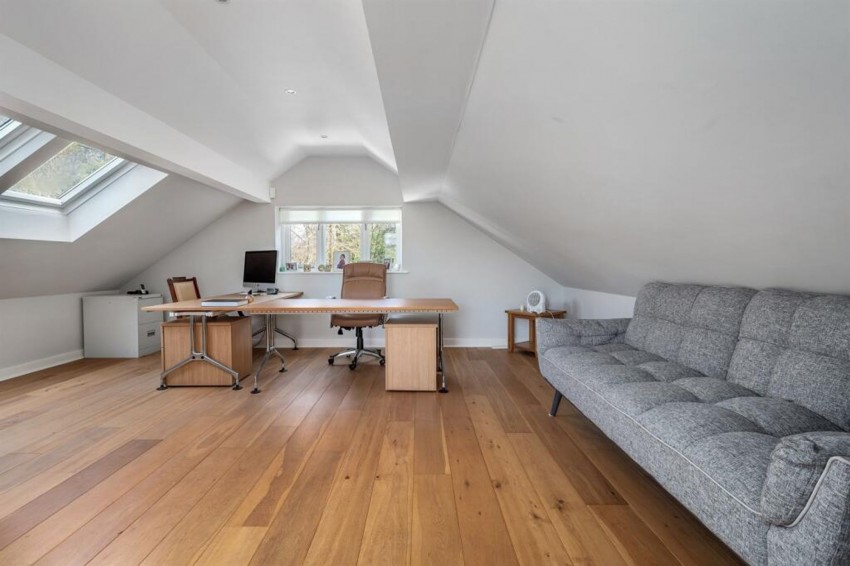 Images for Castle Hill, Mottram St. Andrew, SK10