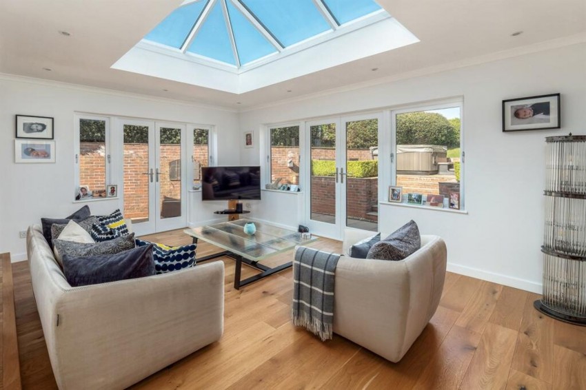 Images for Castle Hill, Mottram St. Andrew, SK10