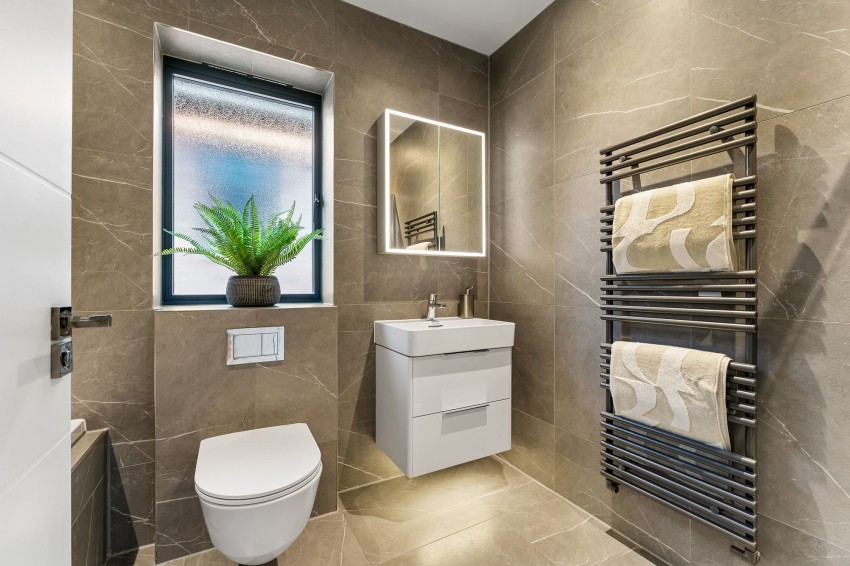 Images for Birtles Road, Macclesfield, SK10