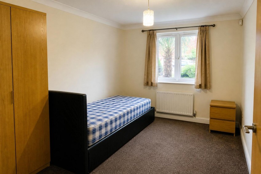 Images for Chapel Road, Sale, M33