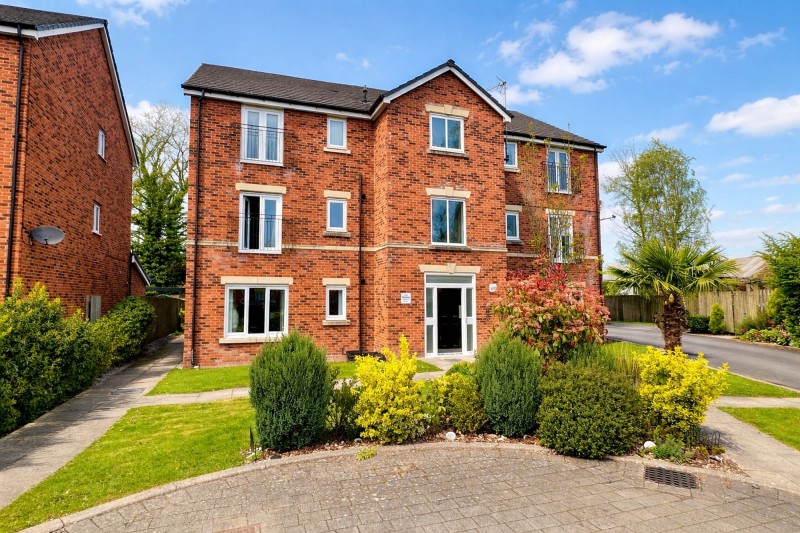 Wentworth Drive, Cheadle, SK8