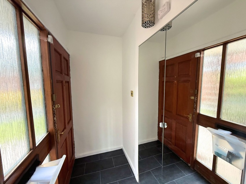 Images for Matlock Close, Sale, M33