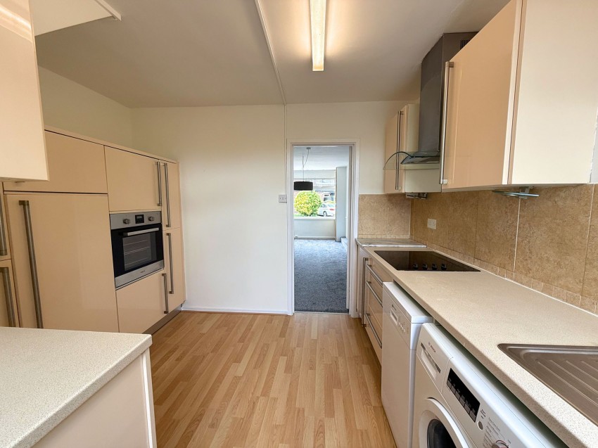 Images for Matlock Close, Sale, M33